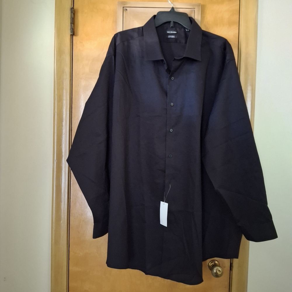 Van Heusen Men's Black Button-Up Shirt Size 20 34/35